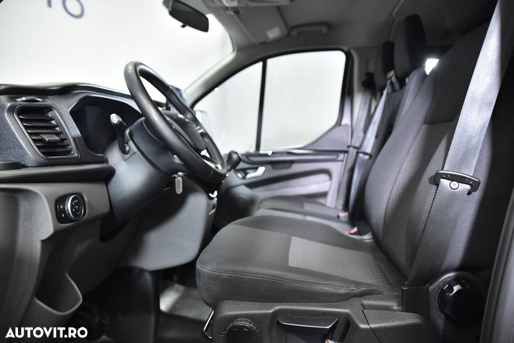 Ford Transit Custom - 23