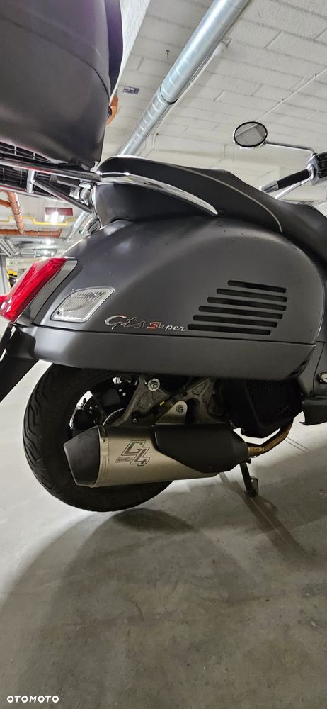 Vespa GTS - 12