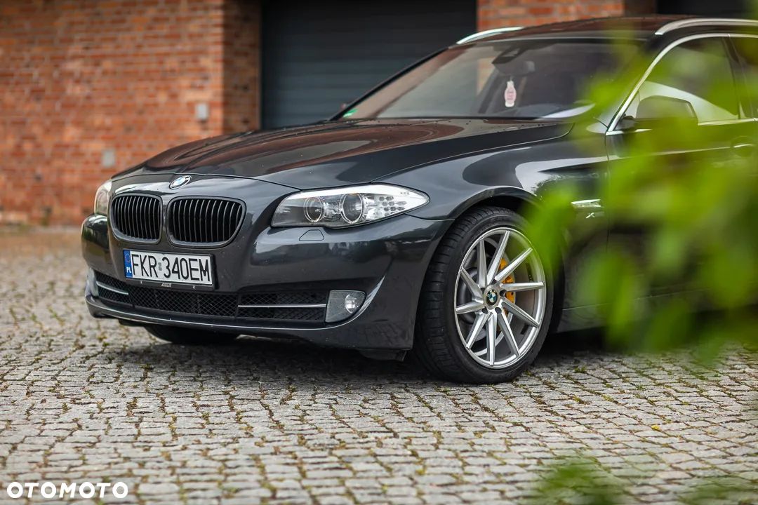 BMW Seria 5 530d xDrive - 1
