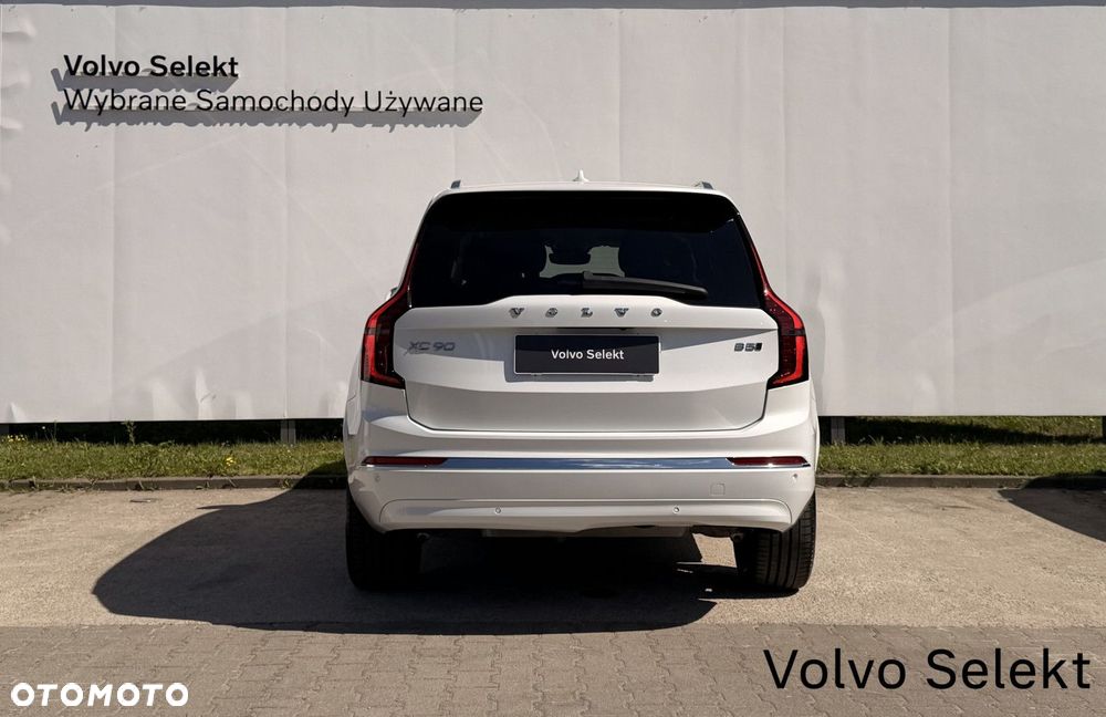 Volvo XC 90 - 9