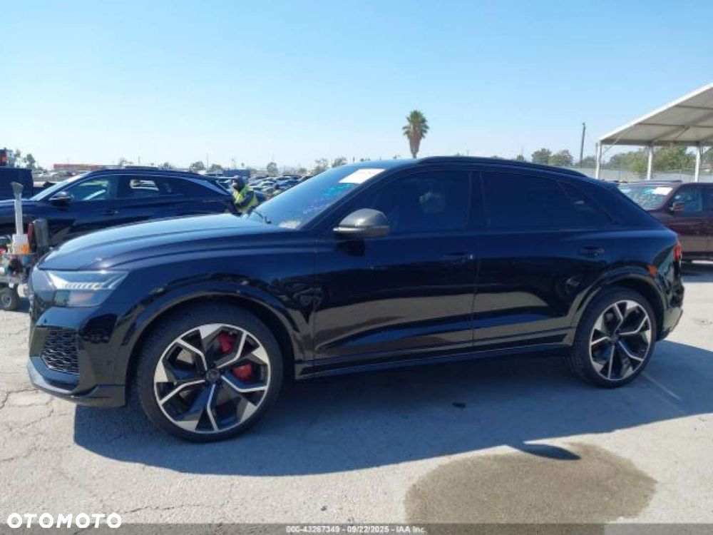 Audi RS Q8 - 8