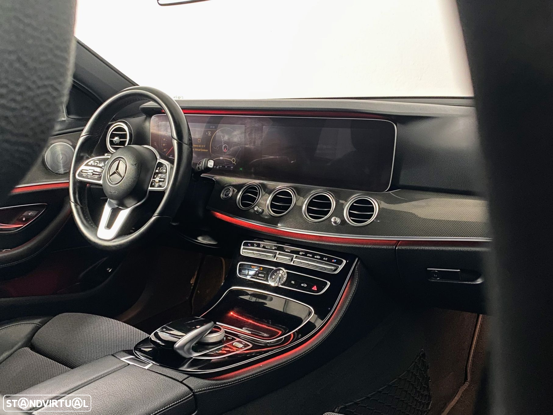 Mercedes-Benz E 220 d 4-Matic All Terrain Avantgarde - 24