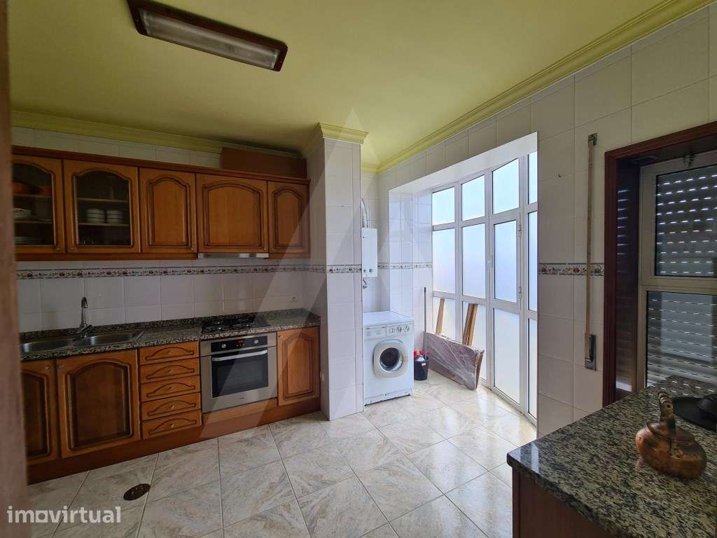 Apartamento T3 com garagem, para arrendamento em Albergaria-a-Velha - Grande imagem: 3/12