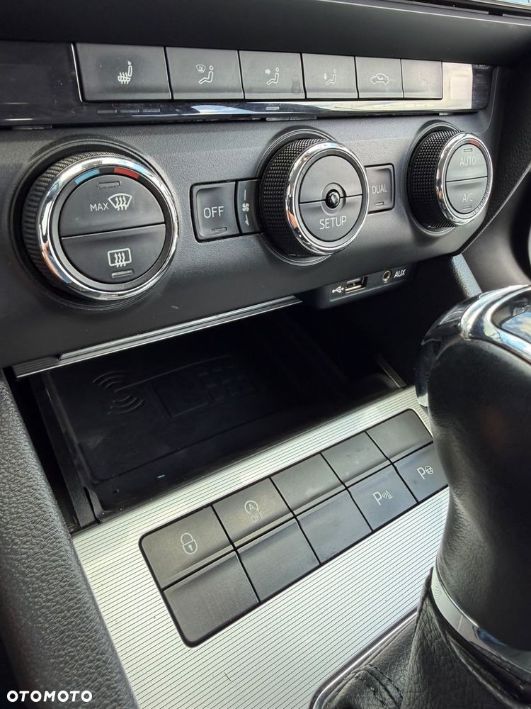 Skoda Octavia 2.0 TDI Green tec DSG Elegance - 31