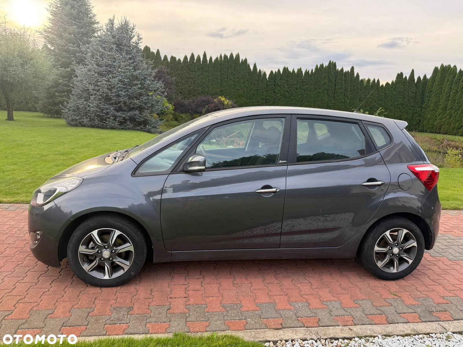 Hyundai ix20 1.4 CRDi BlueDrive Comfort - 13
