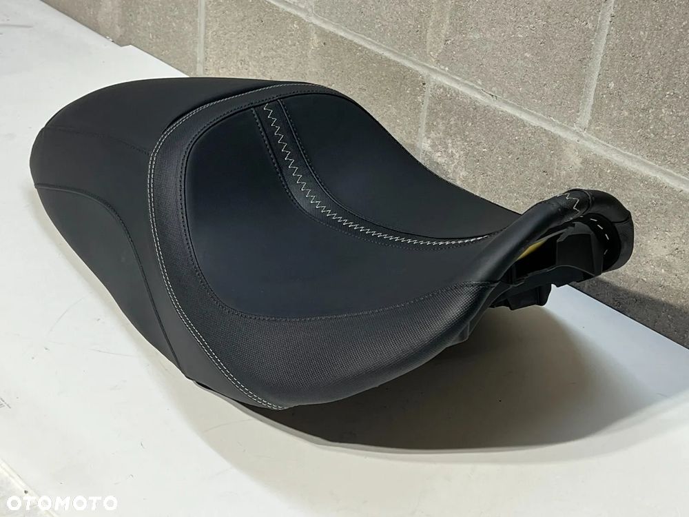 KANAPA SIEDZENIE HARLEY TOURING STREET ROAD GLIDE 52000631 - 1