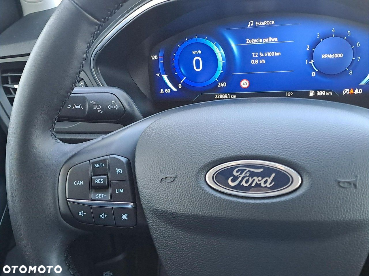 Ford Focus 1.0 EcoBoost mHEV Titanium X - 24