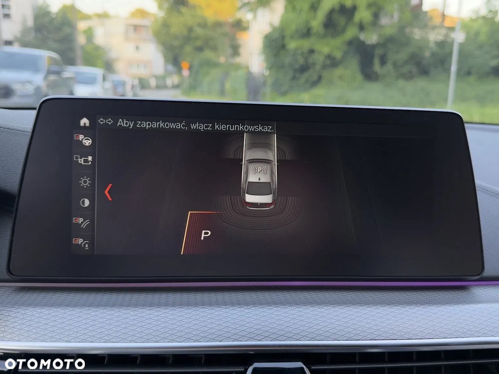 BMW Seria 5 530i xDrive M Sport sport - 30