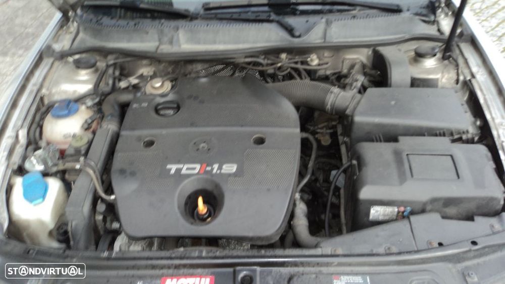 Seat Leon 1.9 TDi 110cv 2003 - Para Peças - 10