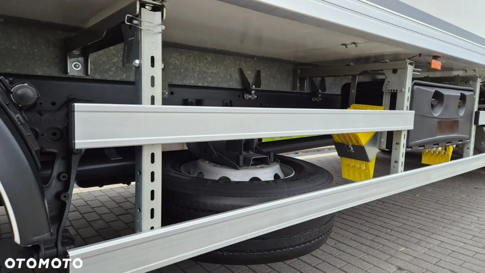 DAF XF 430/// 2022/// PRZEB: 188000 KM/// CHŁODNIA/// THERMO-KING/// WINDA/// STAN JAK NOWY! - 15