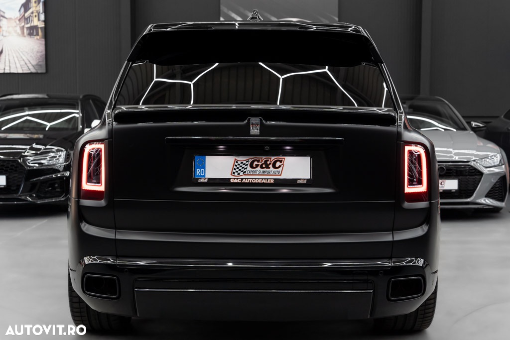 Rolls-Royce Cullinan Standard - 26