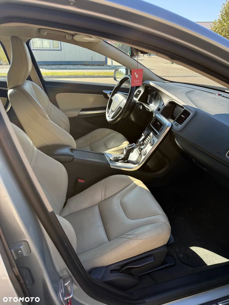 Volvo S60 - 12