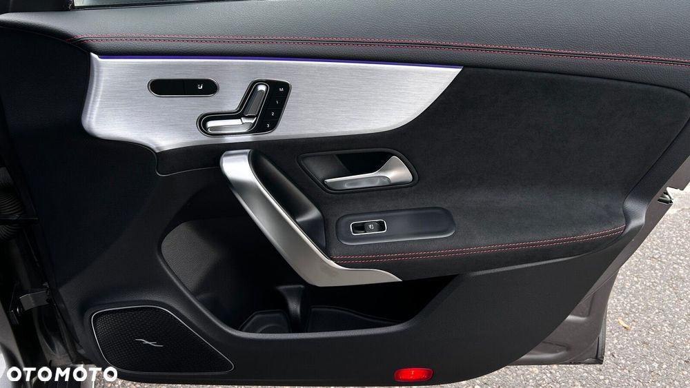 Mercedes-Benz CLA AMG 35 4-Matic 7G-DCT - 21