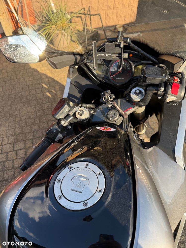 Honda VFR - 2