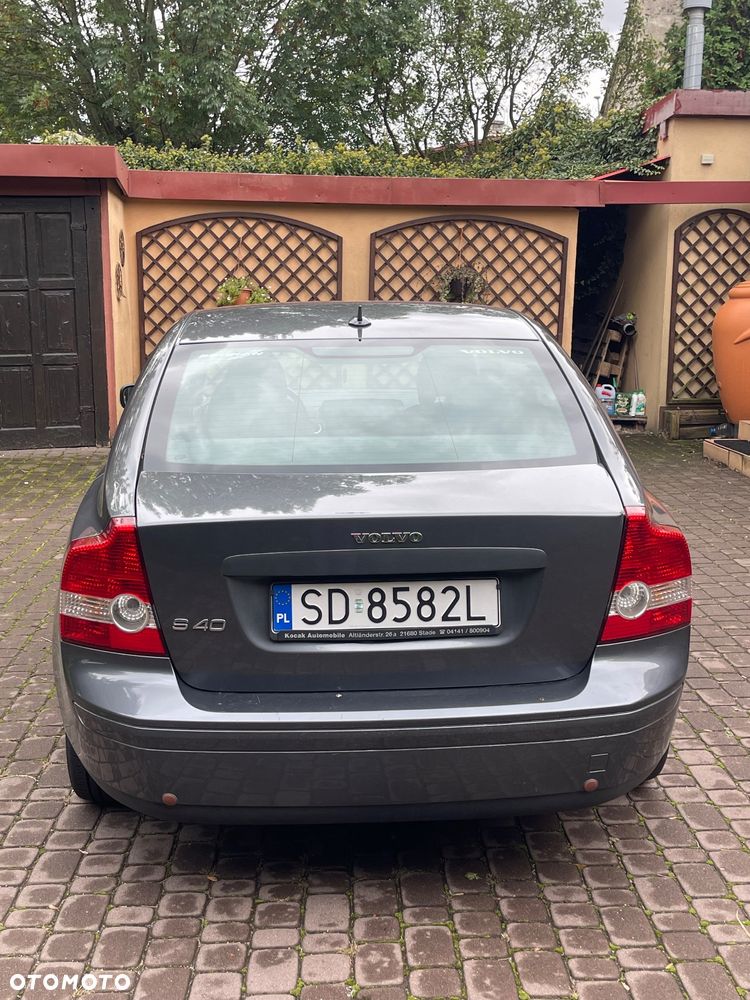 Volvo S40 2.4 - 5
