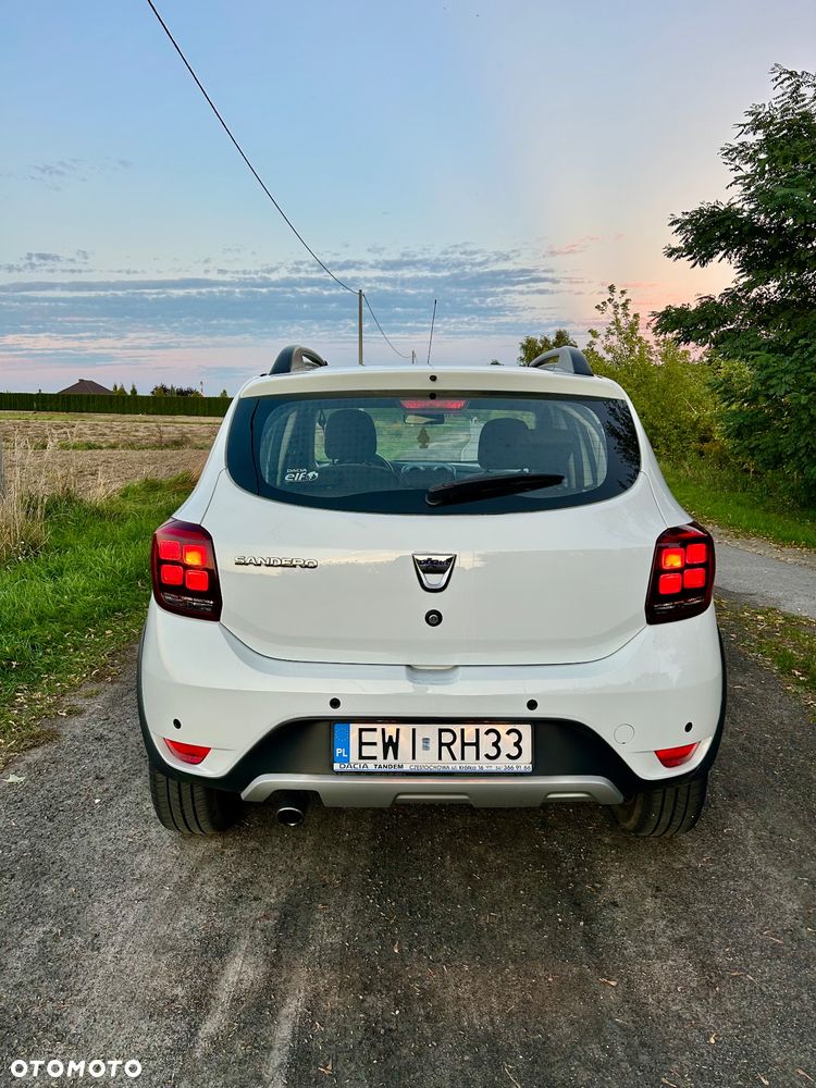 Dacia Sandero Stepway 0.9 TCe Laureate S&S - 4
