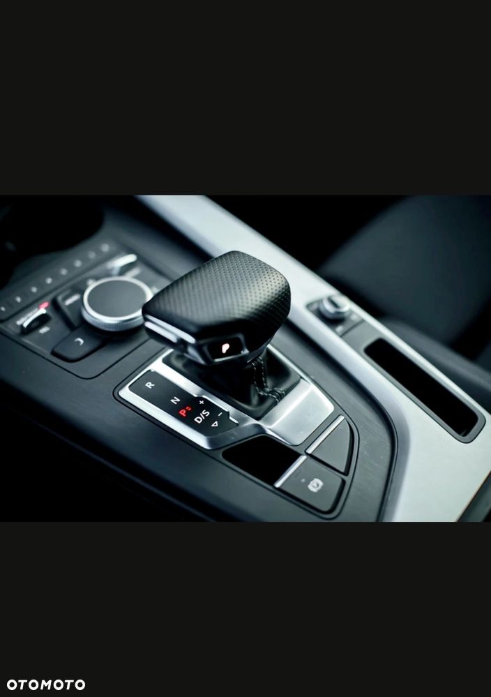 Audi A4 Avant 2.0 TDI S tronic quattro - 24