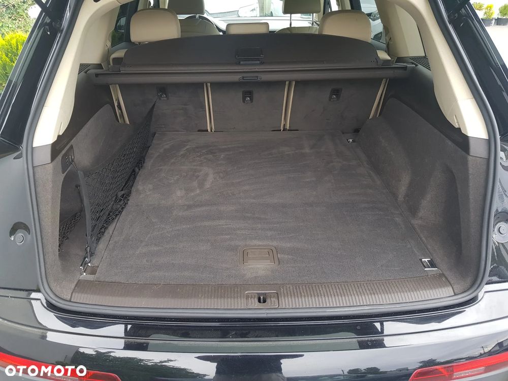Audi Q7 - 10