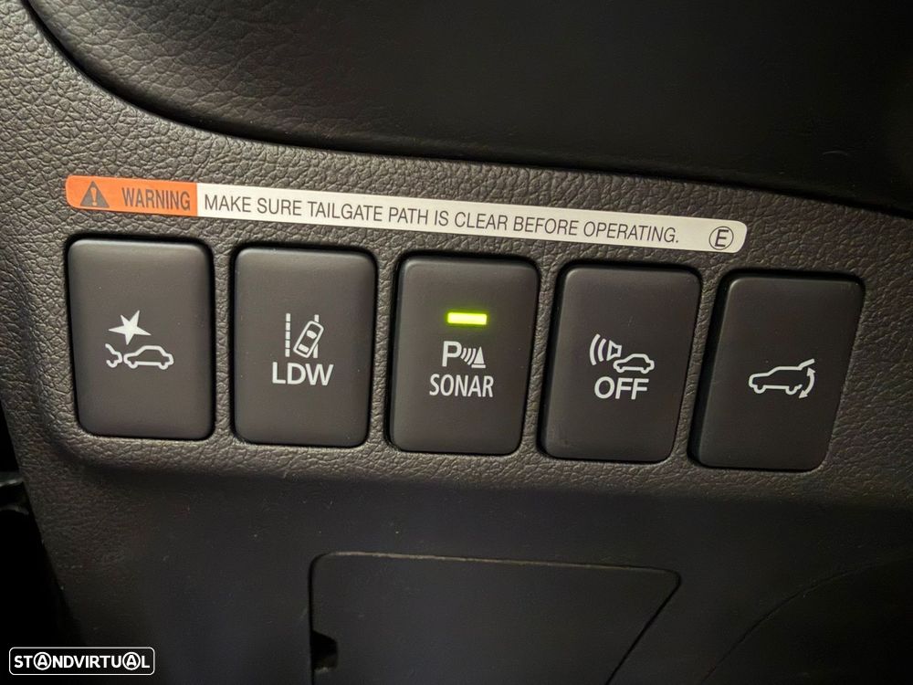 Mitsubishi Outlander 2.0 Instyle Navi - 23