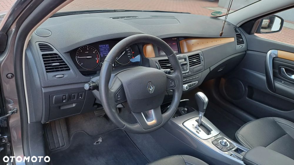 Renault Laguna 2.0 DCi FAP Initiale - 11