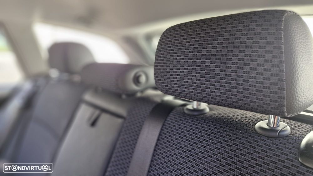 BMW 318 d Navigation - 16