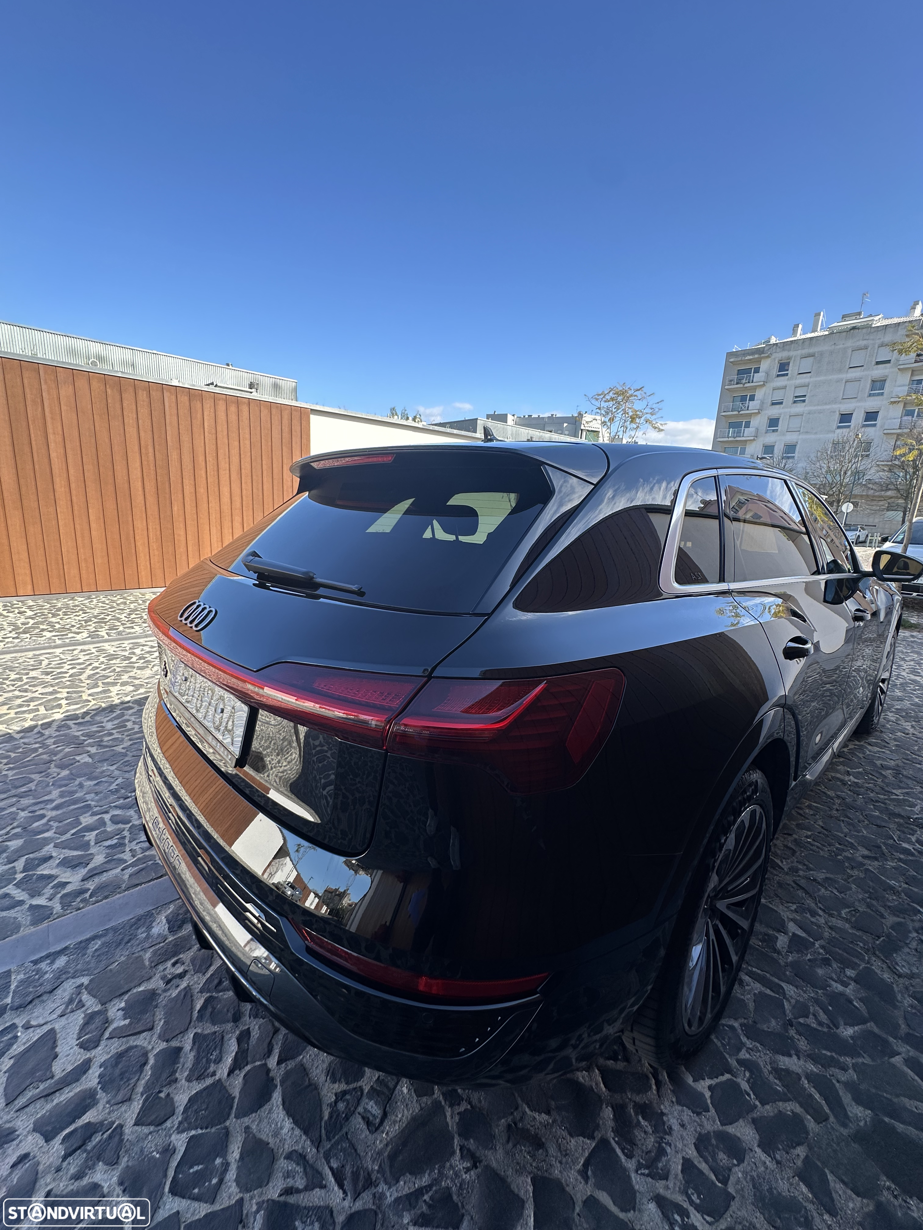 Audi Q8 e-Tron 50 quattro S line - 11