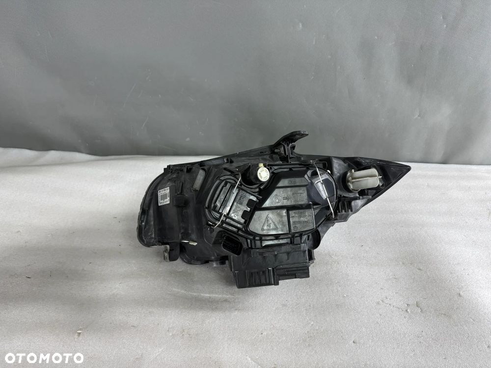 Reflektor Przód strona prawa BMW 1 E82 E88 7181282 Lift bi xenon - 3