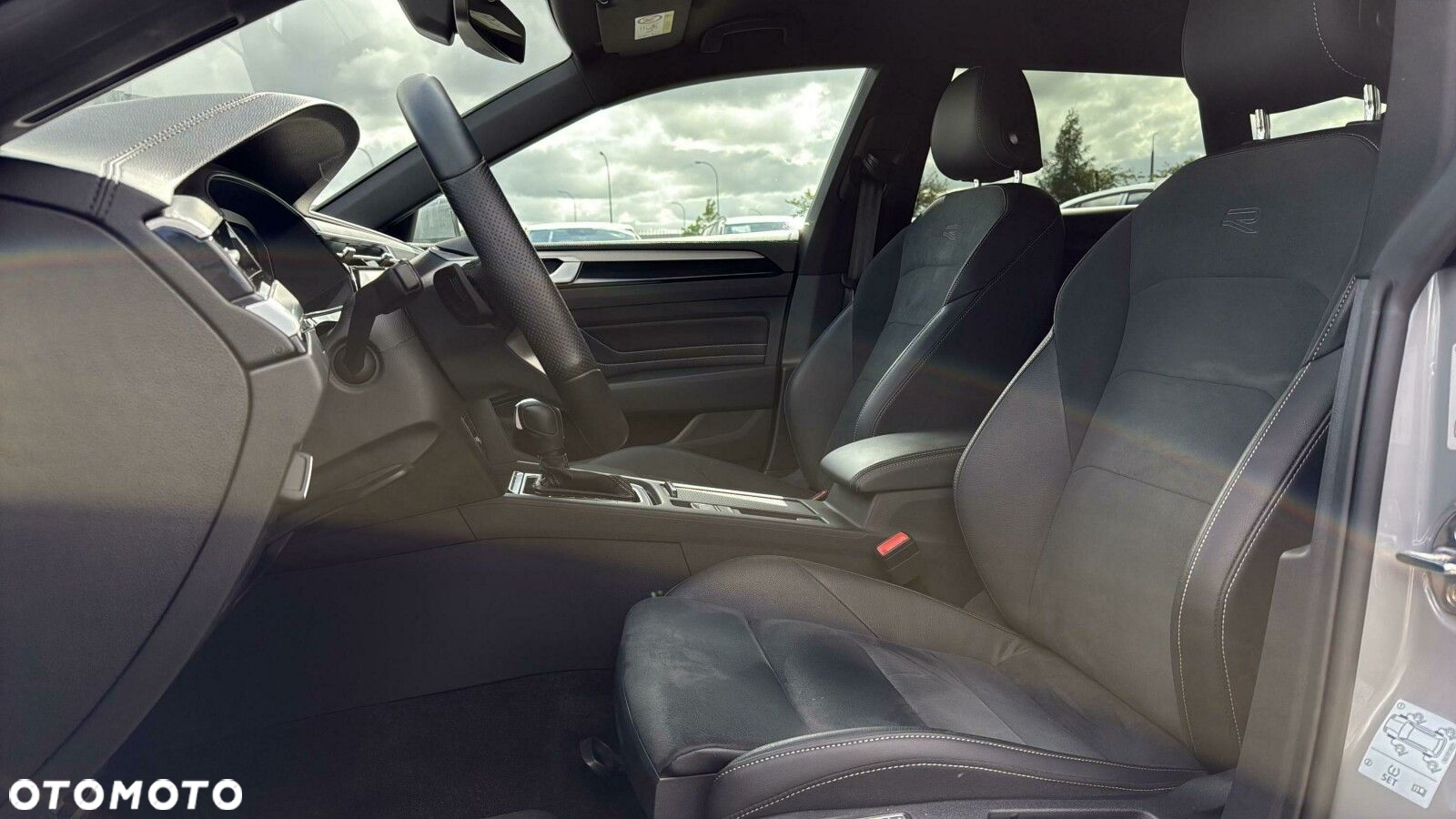 Volkswagen Arteon 2.0 TSI R-Line DSG - 9