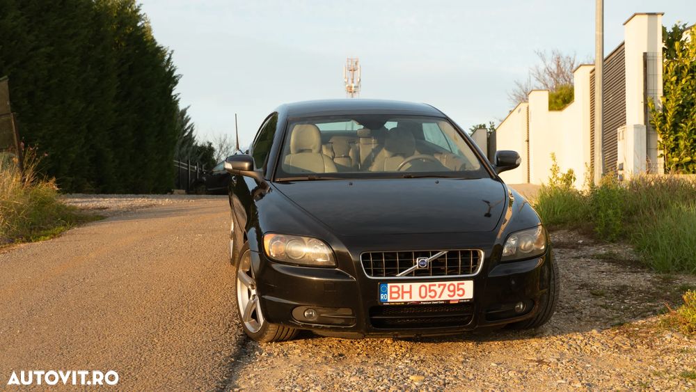 Volvo C70 2.0D Momentum - 33