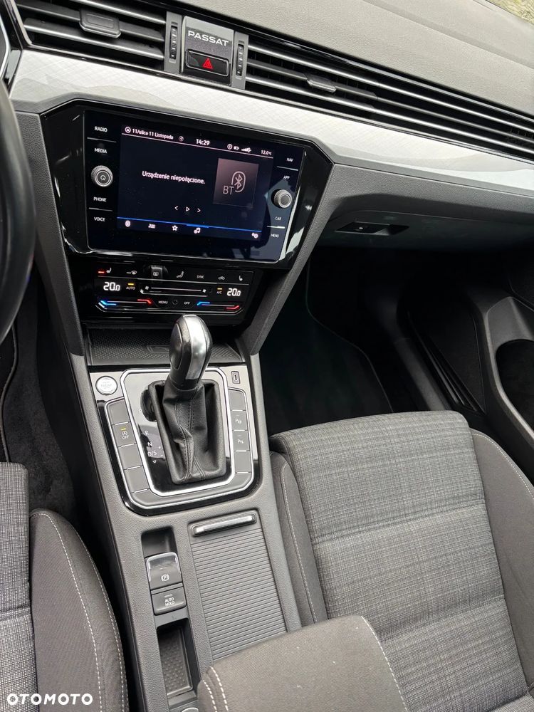 Volkswagen Passat Variant 2.0 TSI Business DSG - 8