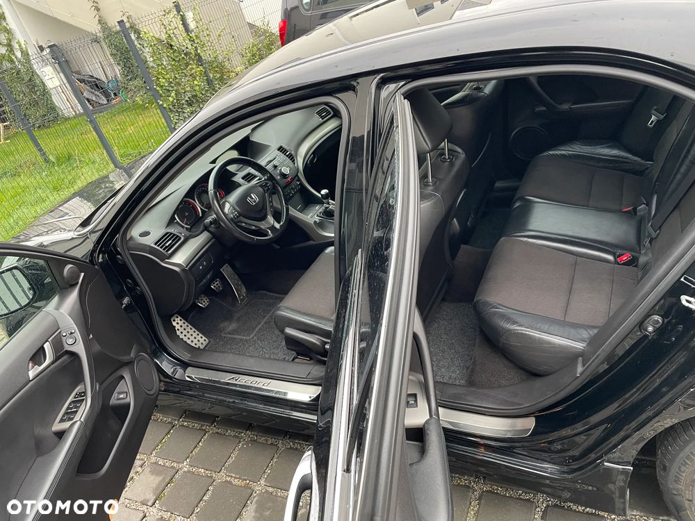 Honda Accord ver-2-4-type--s-navi - 8