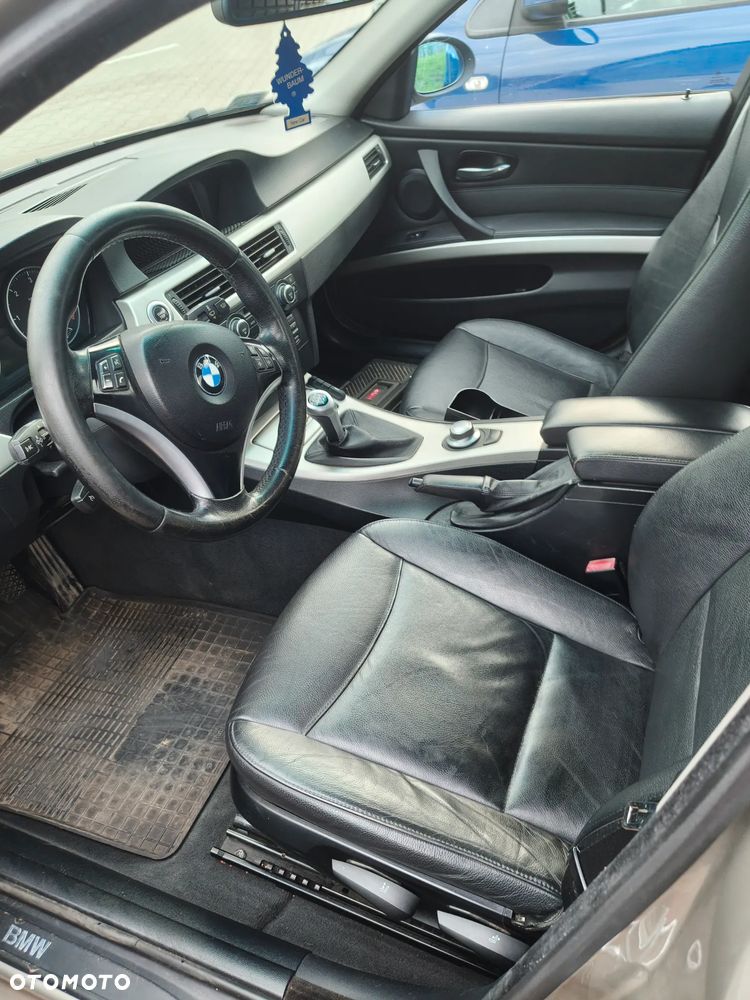 BMW Seria 3 320d - 5