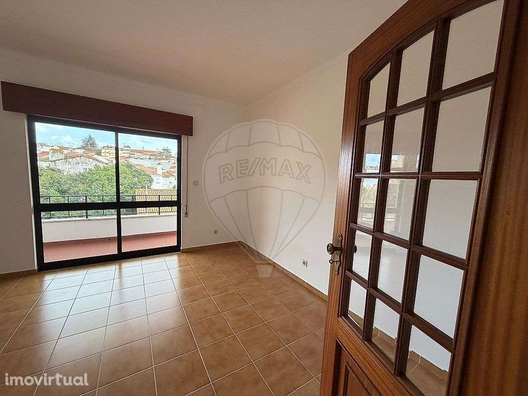 Apartamento T5 para arrendamento - Grande imagem: 2/12