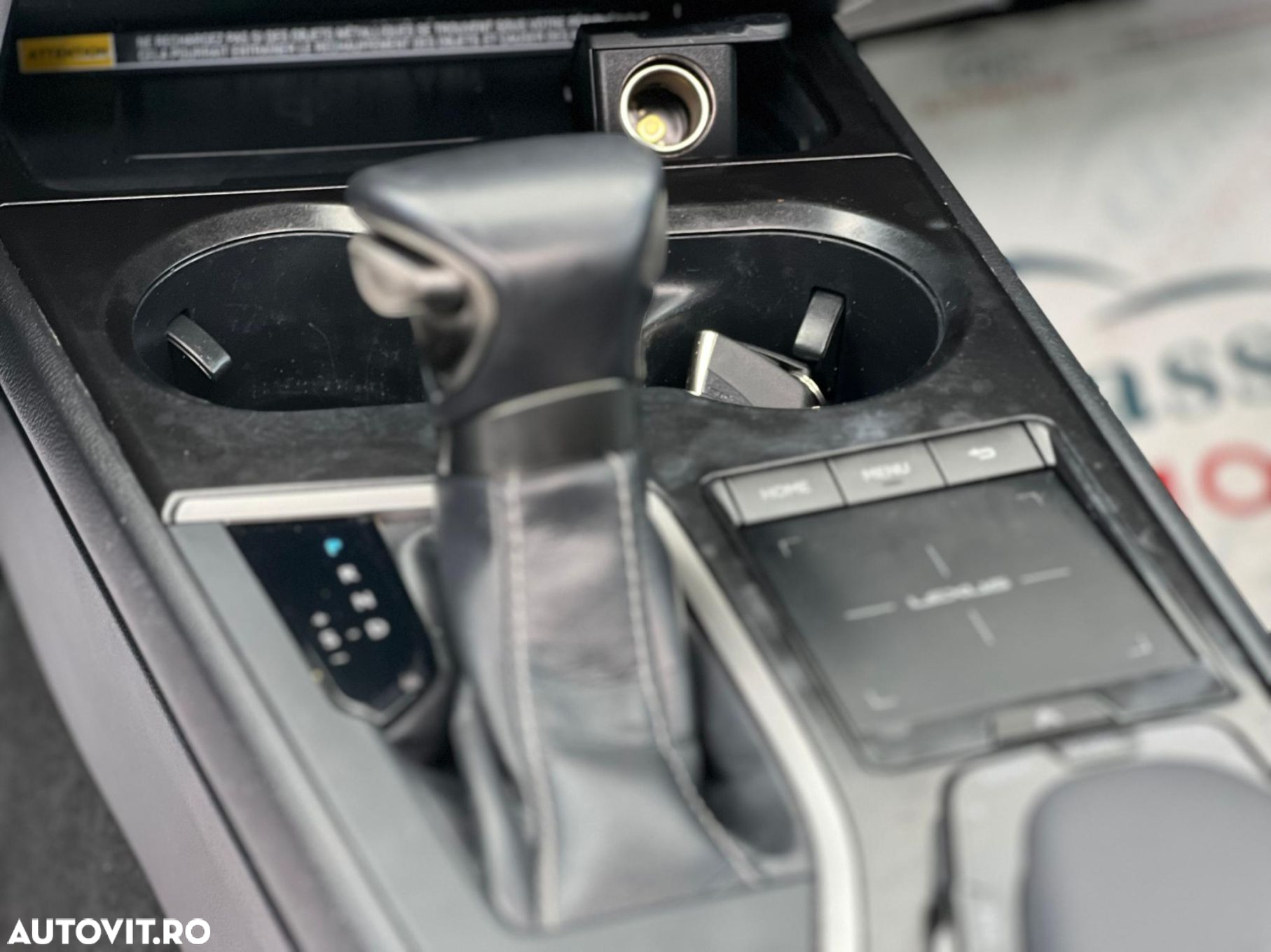 Lexus UX 250h Executive Line - 18