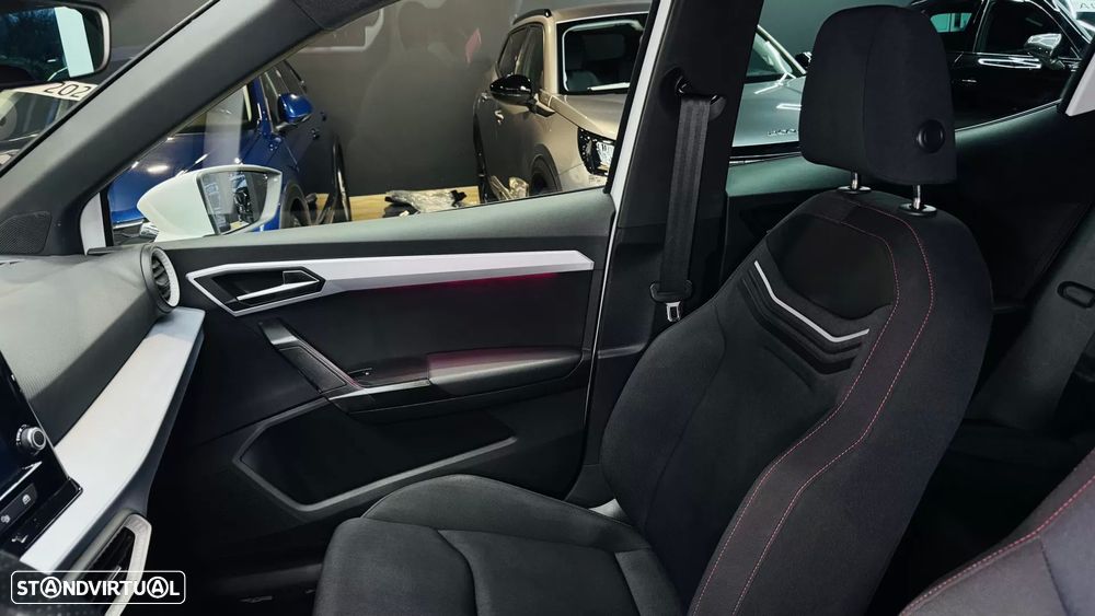 SEAT Arona 1.0 TSI FR - 41