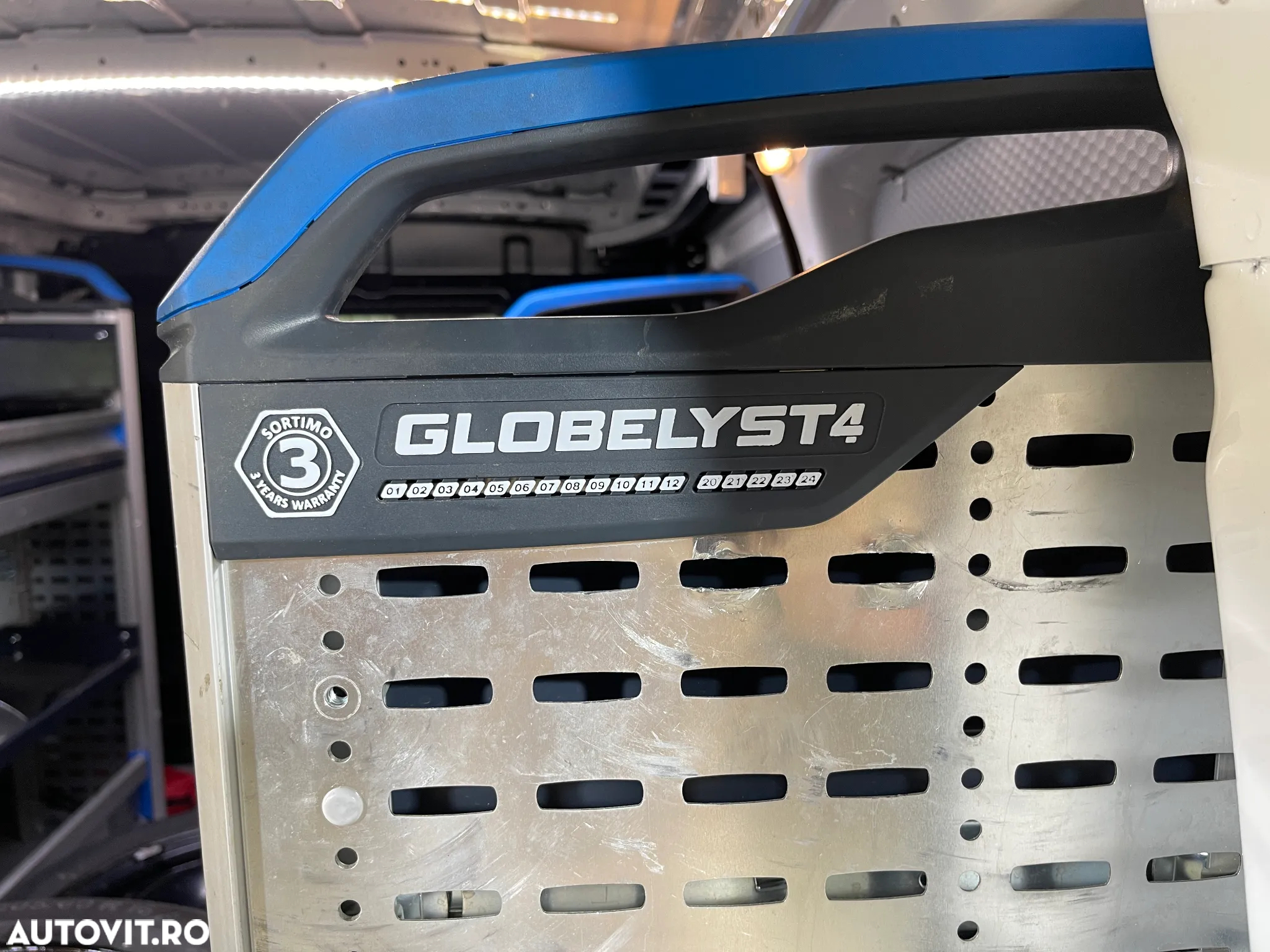 Ford Transit Connect - 8