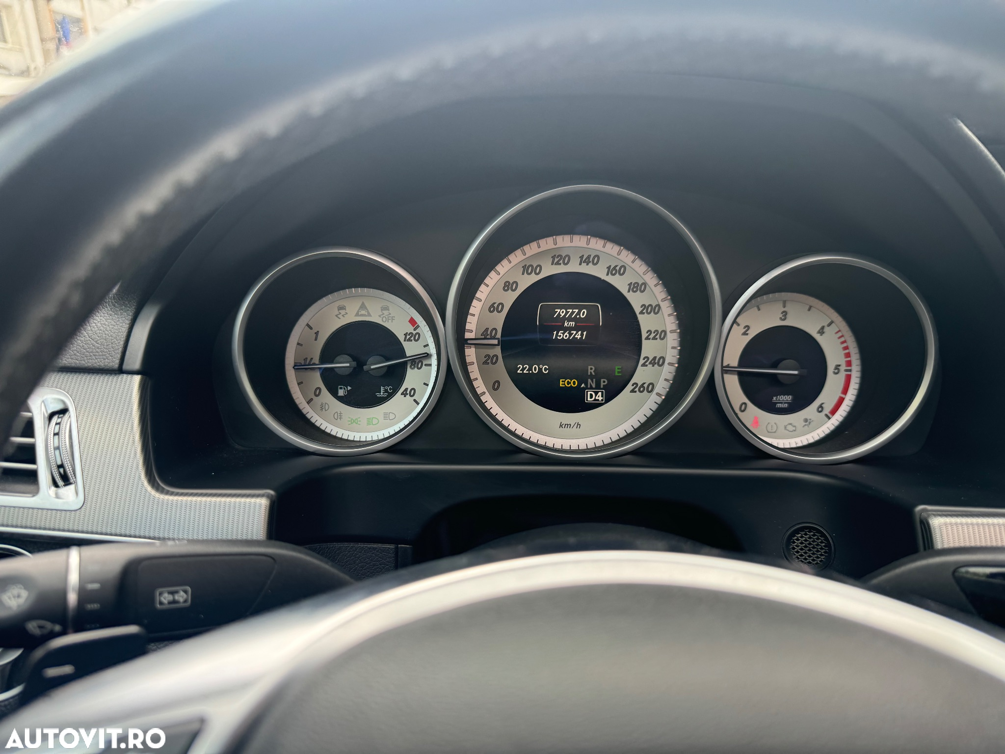 Mercedes-Benz E 220 CDI BlueEfficiency Aut. - 22