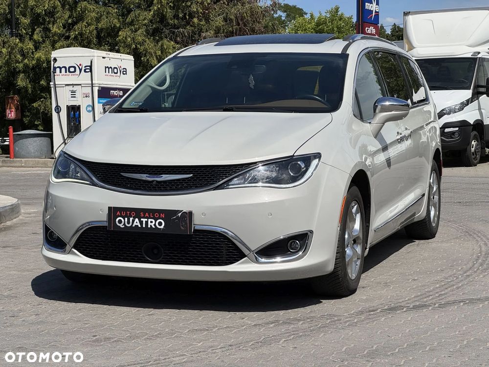 Chrysler Pacifica - 6