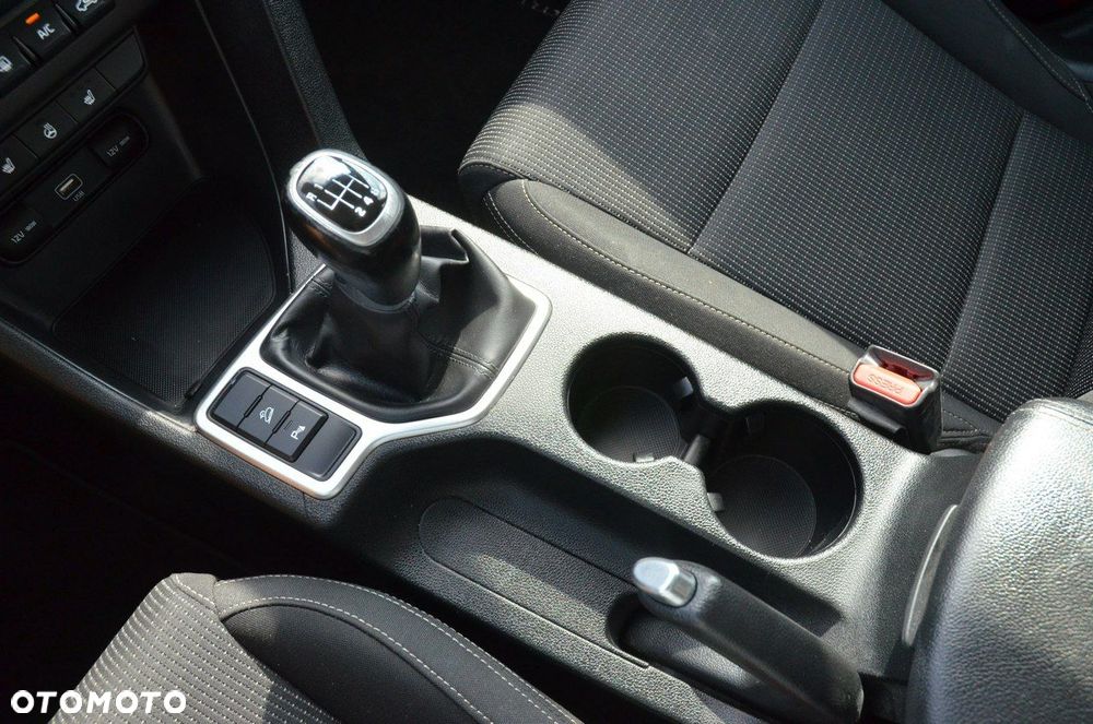 Kia Sportage 1.6 GDI 2WD ISG Spirit - 25