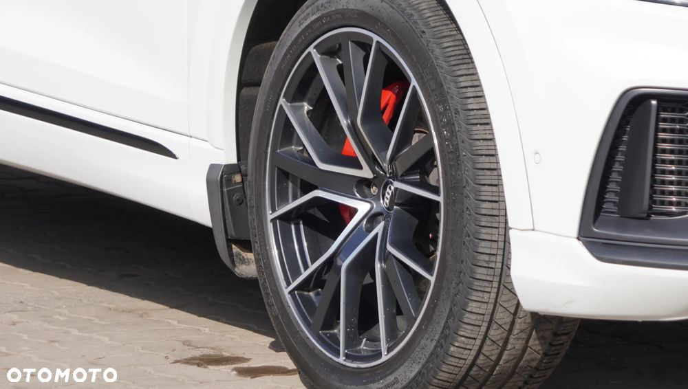 Audi Q8 55 TFSI quattro tiptronic - 17