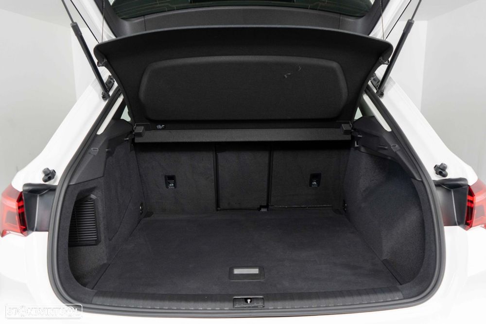 Audi Q3 45 TFSIe S tronic - 12