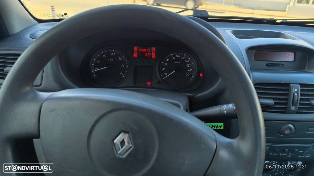 Renault Clio 1.2 16V Pack - 17