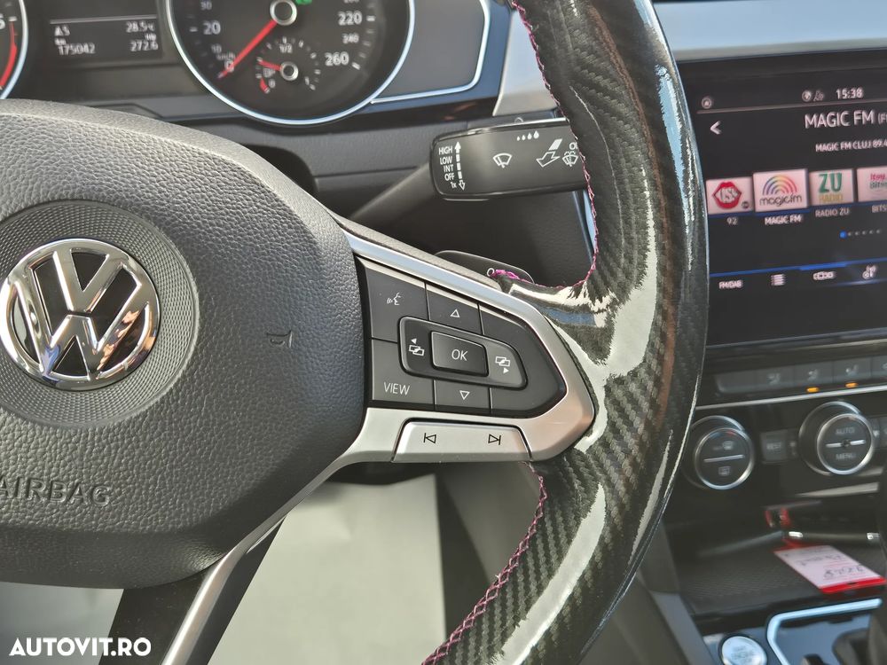 Volkswagen Passat - 18