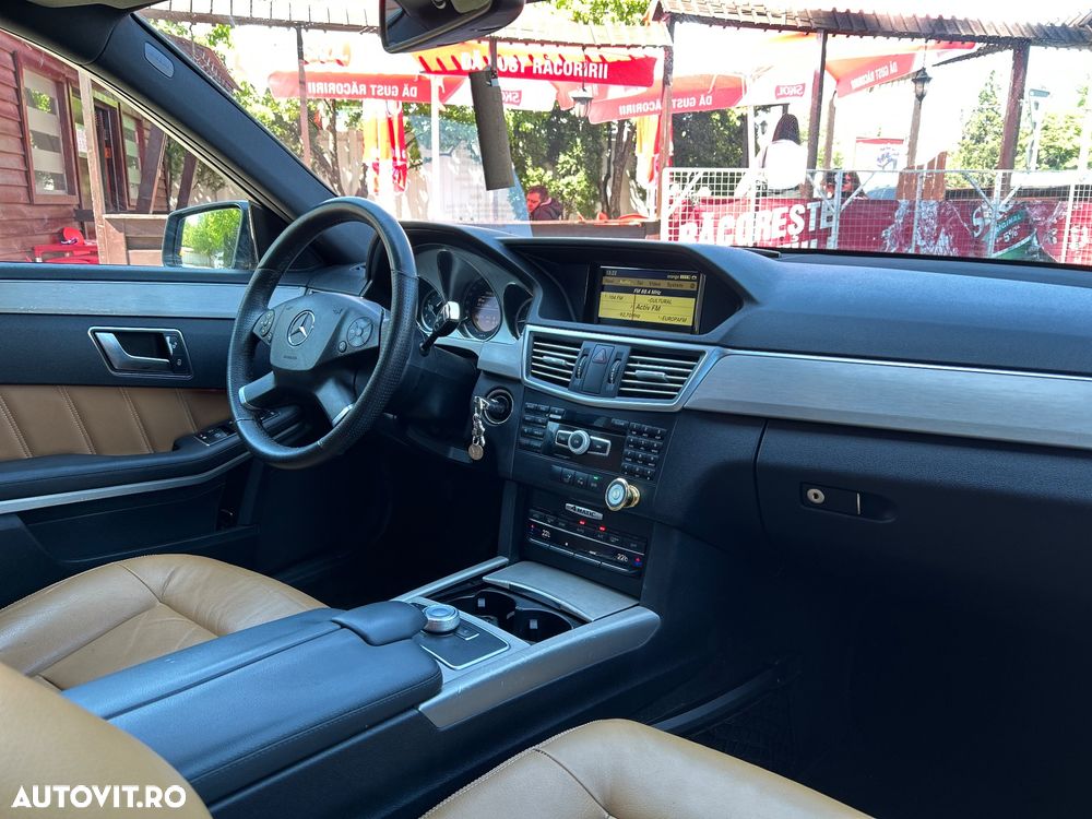 Mercedes-Benz E 250 T CDI 4Matic 7G-TRONIC Avantgarde - 7