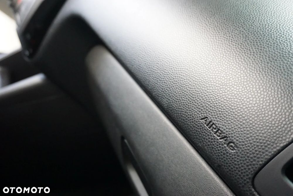 Hyundai ix20 1.4 blue - 29