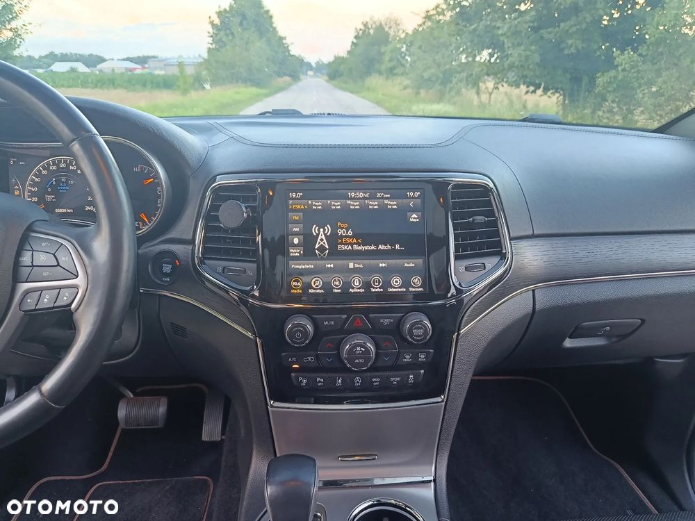 Jeep Grand Cherokee 3.6 V6 Summit - 30