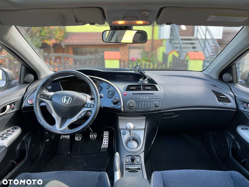 Honda Civic 1.8 Executive - 7