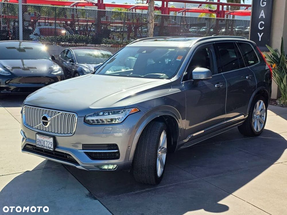 Volvo XC 90 - 5