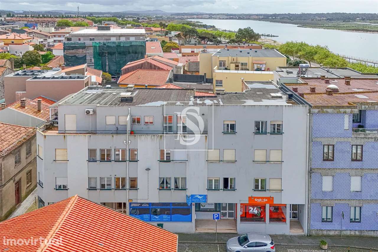 Apartamento T2 no Centro de Esposende com Vista Mar - Grande imagem: 2/22