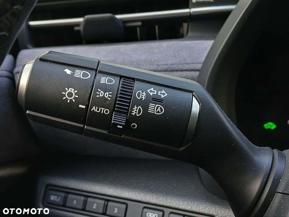 Lexus LBX 1.5 Hybrid Original Edition AWD - 37